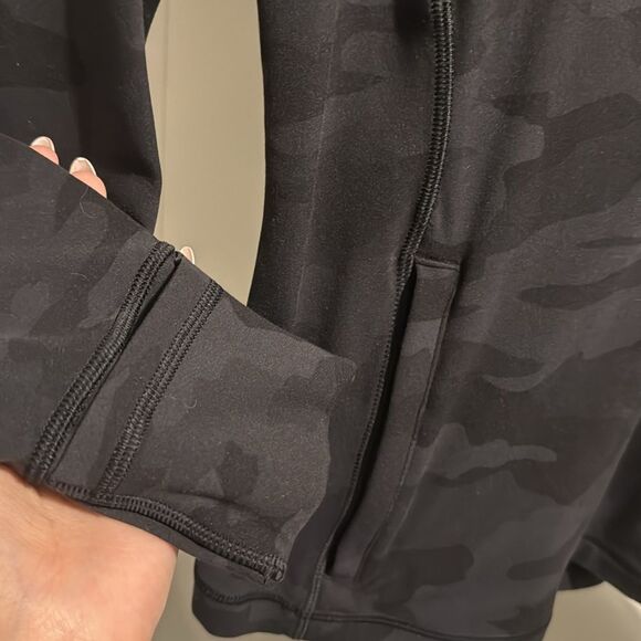 Lululemon | Hooded Define Jacket | Size 10 - Picture 5 of 13